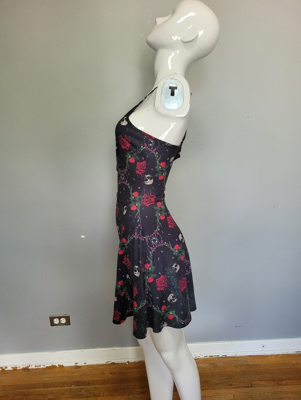 Jawbreaker Skulls And Roses Cami Dress, VGUC, Size S - Picture 7 of 10